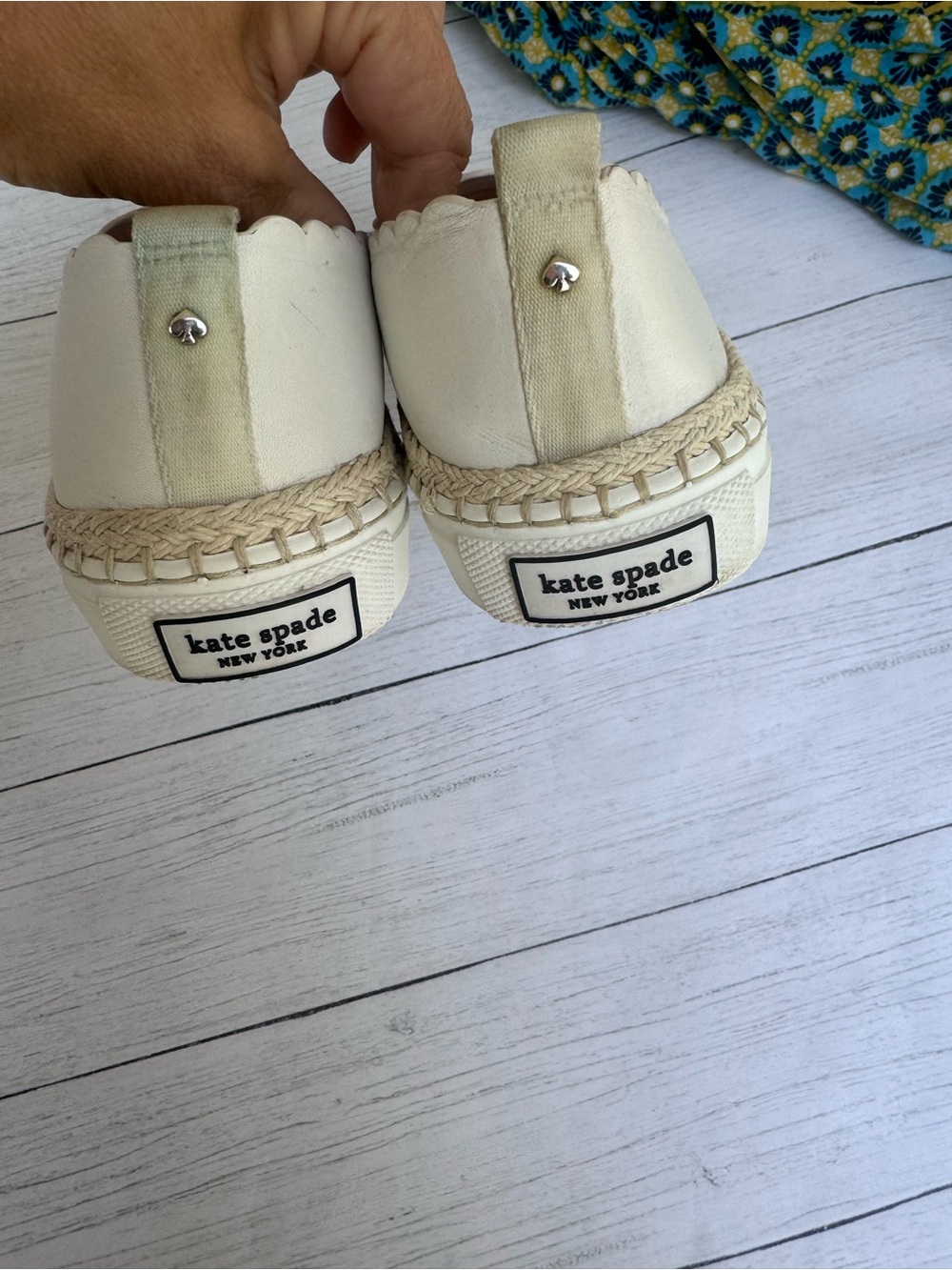 Kate Spade White Leather Scallop Espadrille Slip On Sneakers Size 7.5 Coastal - Picture 4 of 16